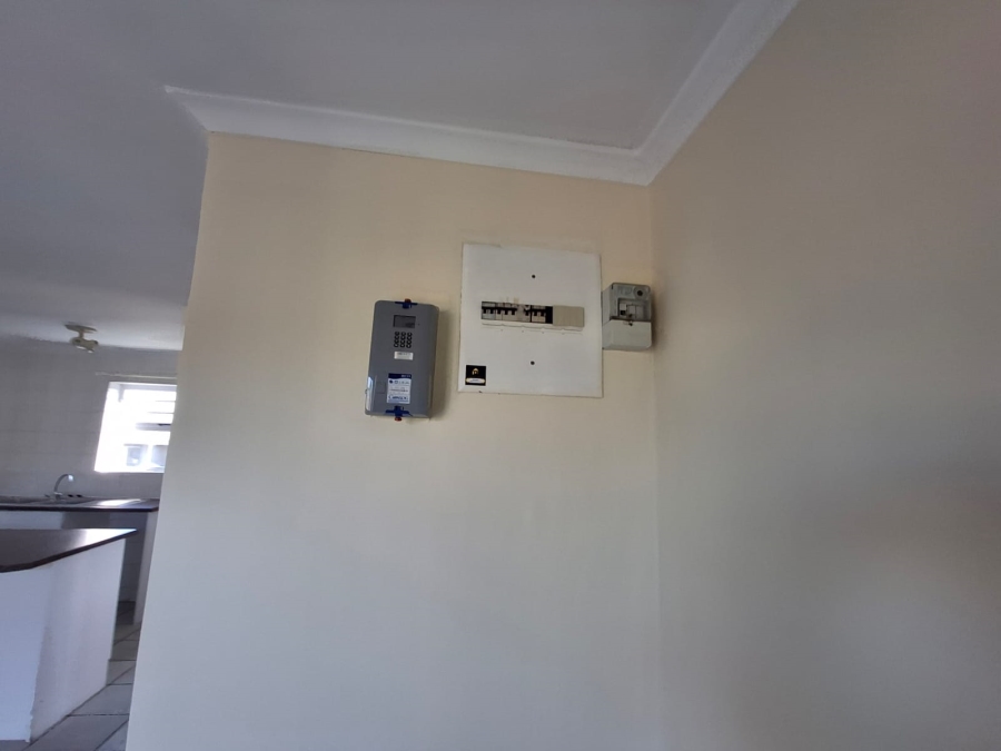 To Let 2 Bedroom Property for Rent in Vredekloof Western Cape